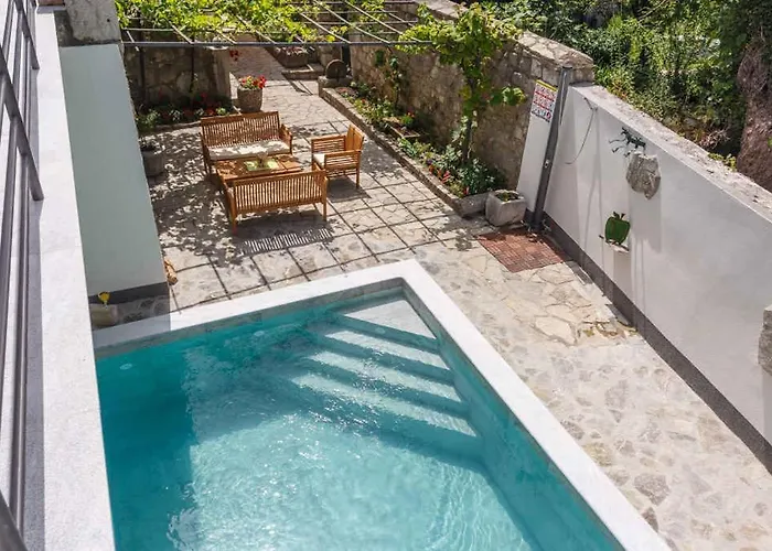 Nyaraló Unit_type_terraced_house With Pool 55425